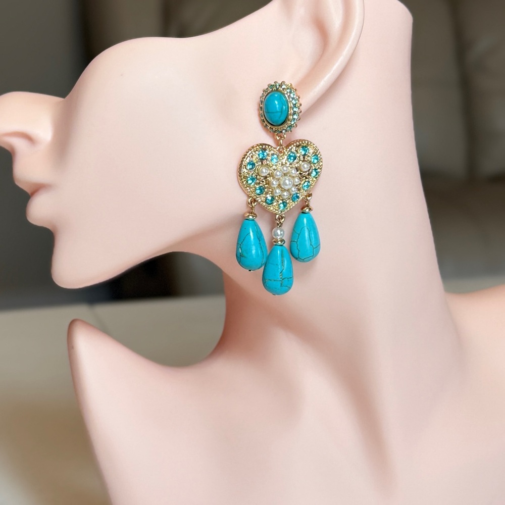 ⚜️ Turquoise Drop Earrings